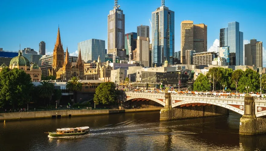 Princess Bridge und Flinders Street Station, Melbourne, Victoria