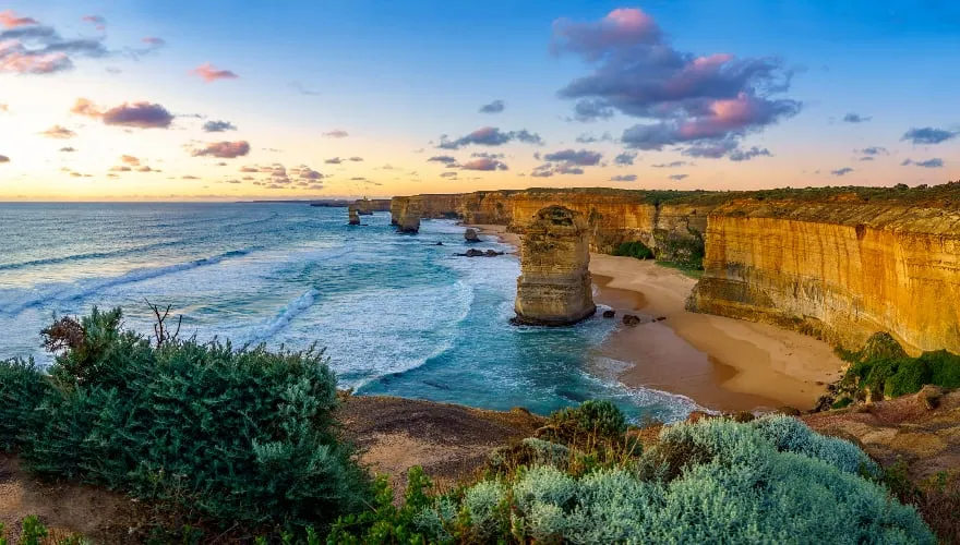 Zwölf Apostel bei Sonnenuntergang, Great Ocean Road bei Port Campbell, Australien